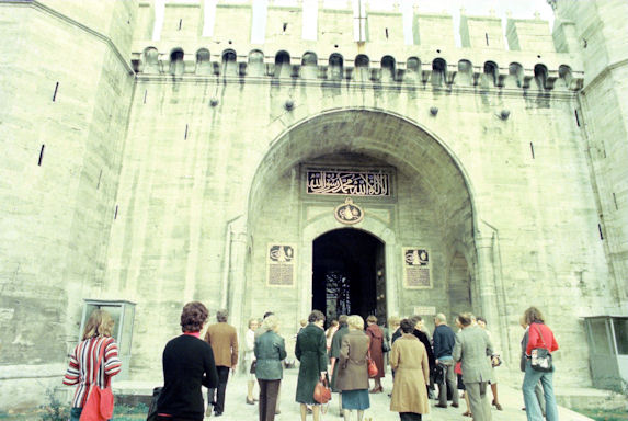 1976.11 Istanbul, Turkey 36-22