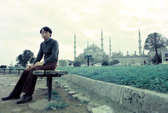 1976.11 Istanbul, Turkey 37-07